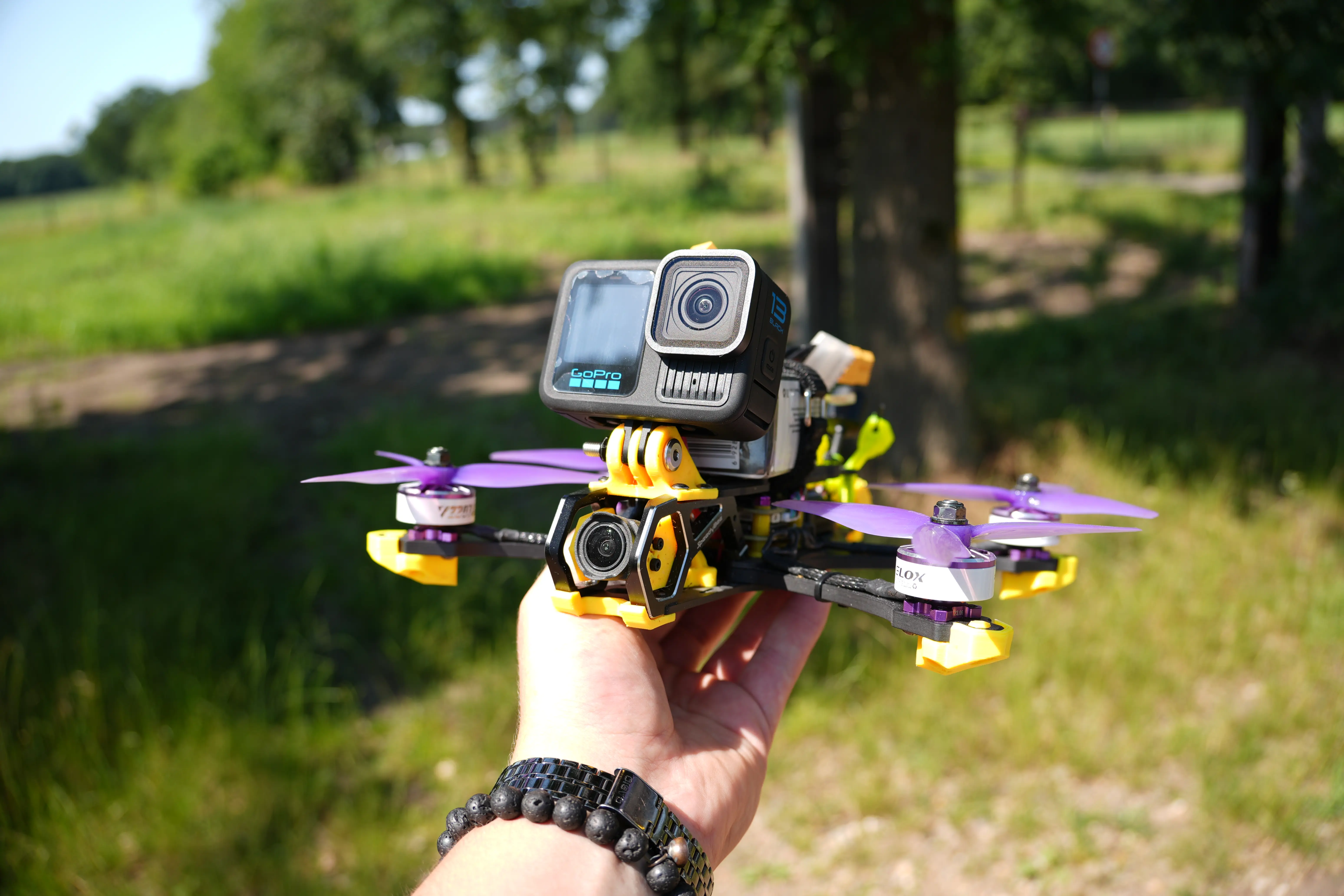 Zelfgebouwde 5-Inch FPV Drone van Cine Flow voor snelle actie opnames